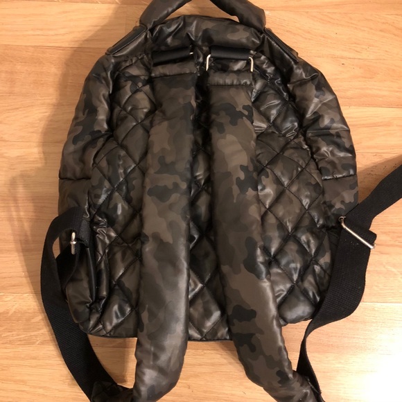 Never Used!! The Van quilted camo back pack. - Picture 2 of 5